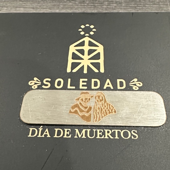 Soledad Dia De Muertos with engraved candle gift box - Picture 10 of 10
